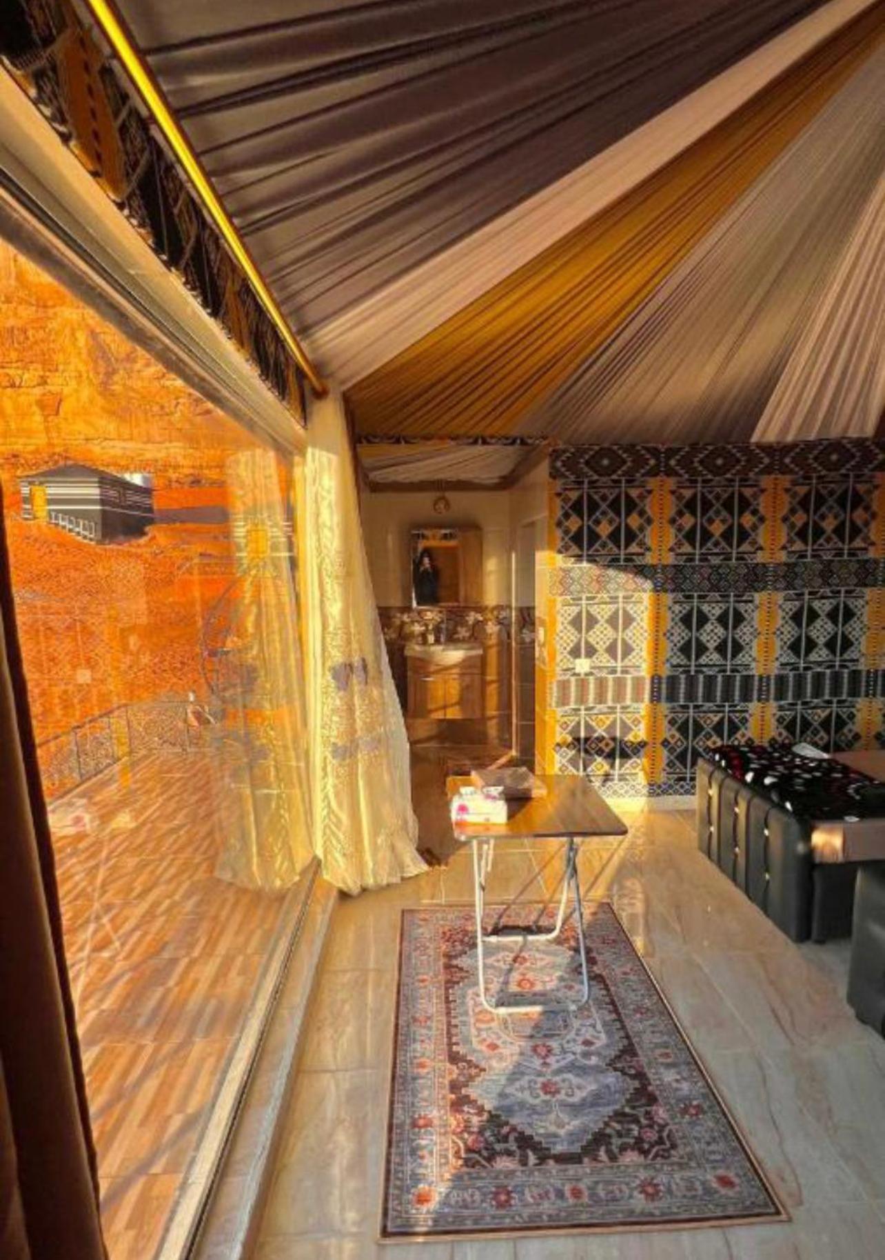 Rum Mountain Luxury Camp Aparthotel Wadi Rum Exterior foto